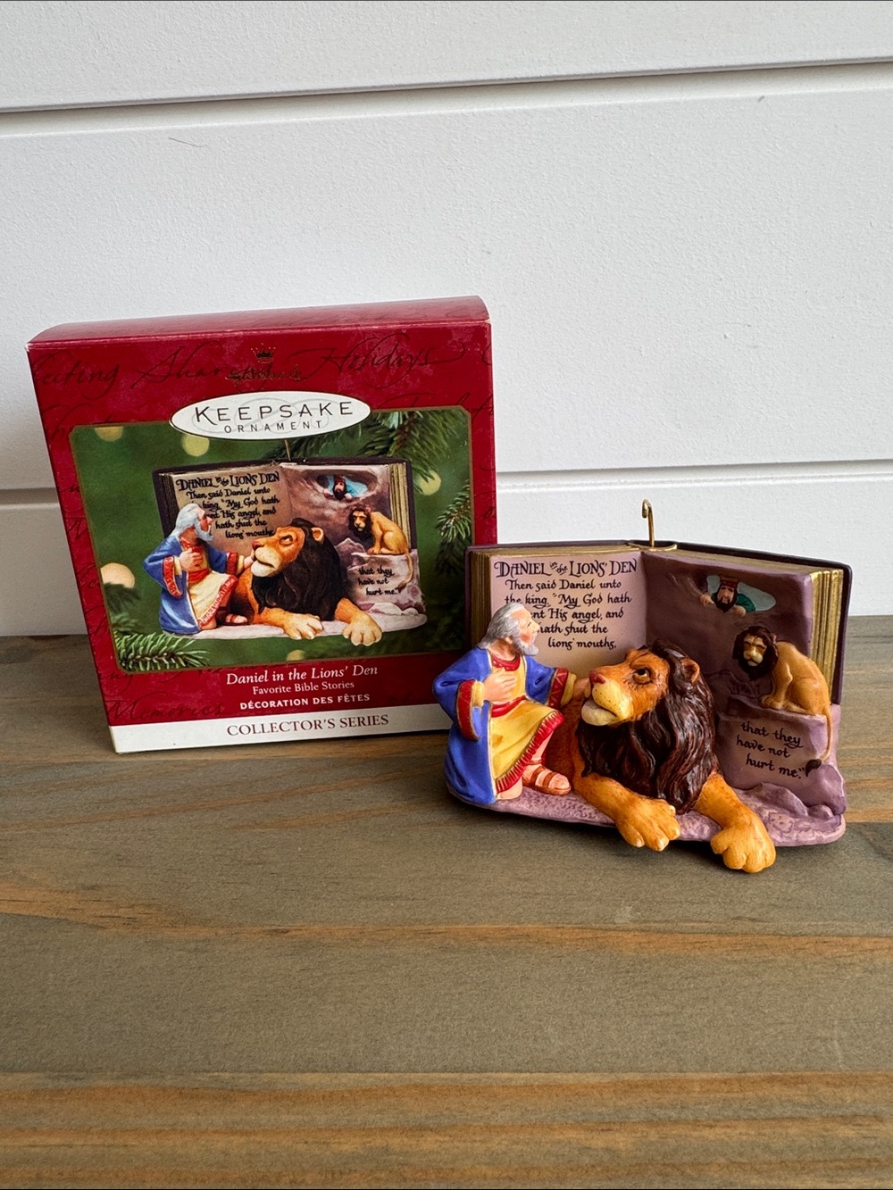 Hallmark | Daniel in the Lions’ Den (2001) - Vintage Keepsake Ornament